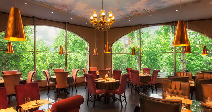 سیستم امنیتی در رستوران مس گلسار